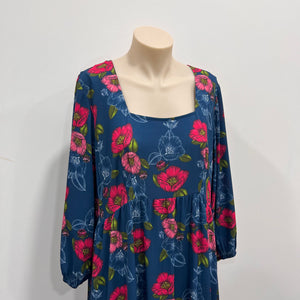 NEW Annah Stretton Dress - Size M