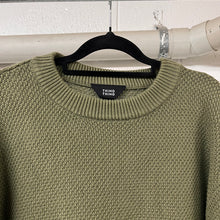 Load image into Gallery viewer, Green Sweater - Size S
