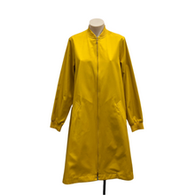 Load image into Gallery viewer, Caroline Sils Coat - Size 8
