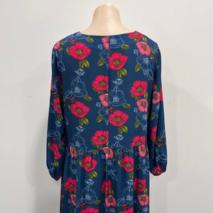 NEW Annah Stretton Dress - Size M